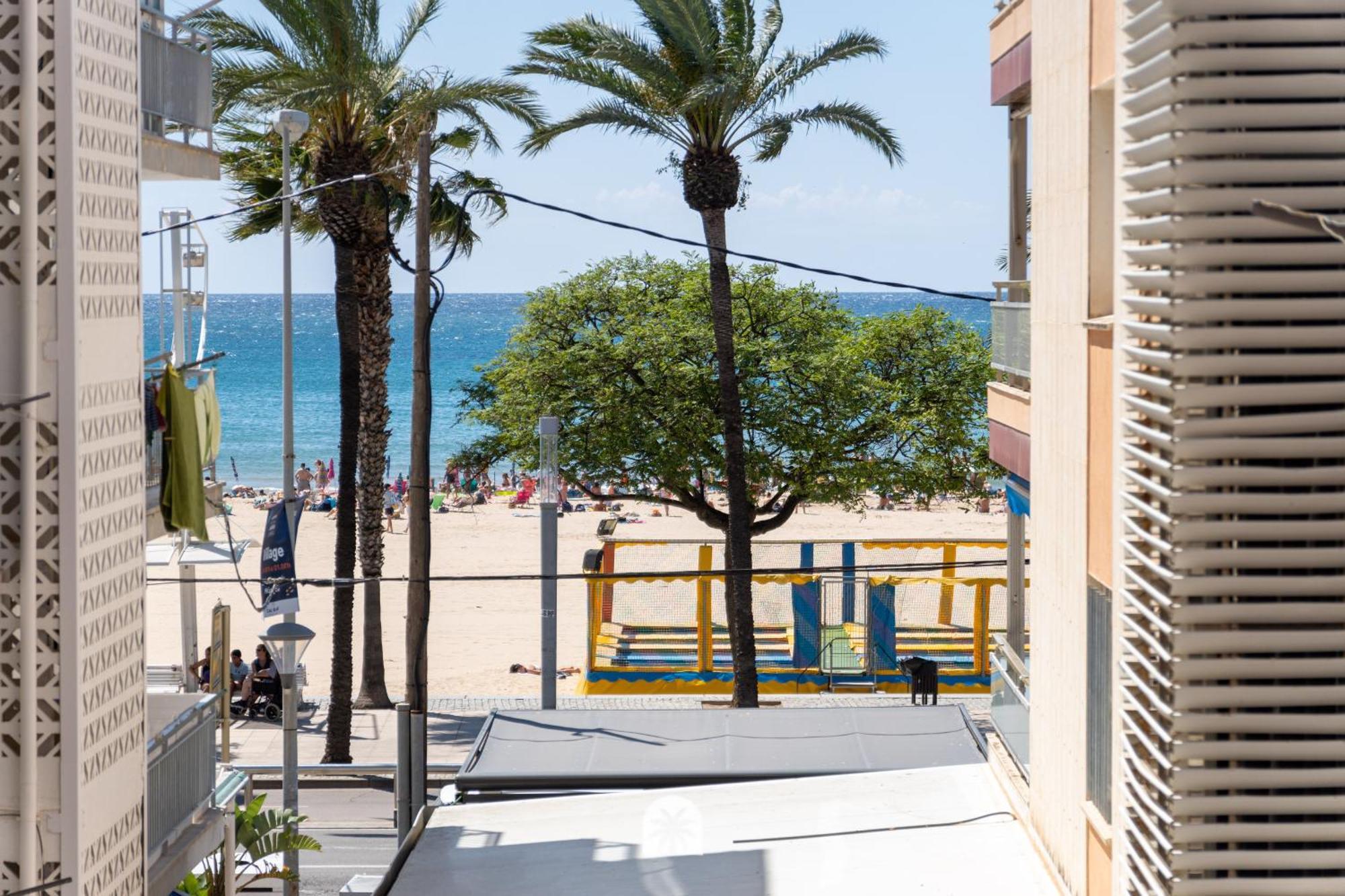Mediterranean Way - Mar Blau 坎布里尔斯 外观 照片