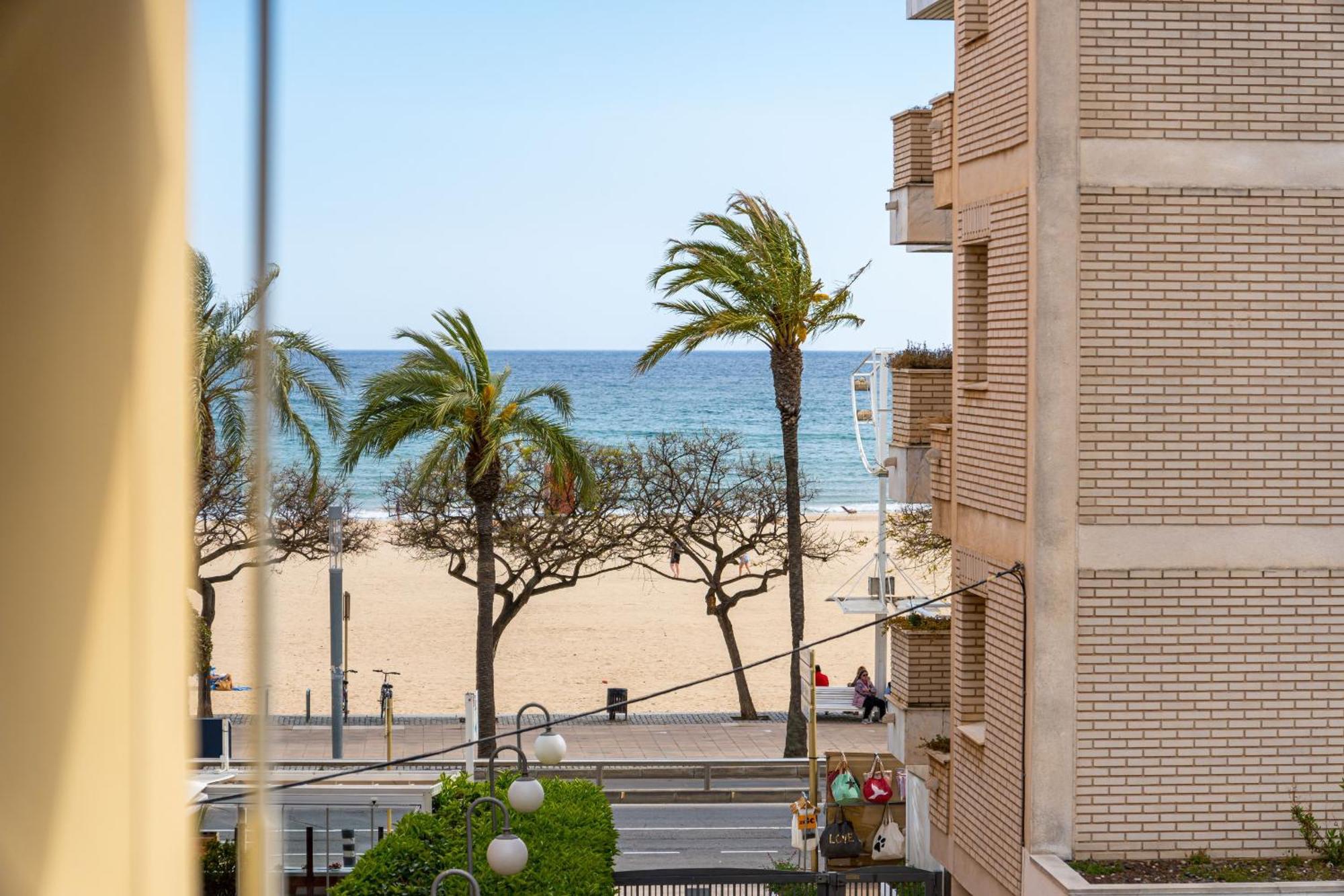 Mediterranean Way - Mar Blau 坎布里尔斯 外观 照片
